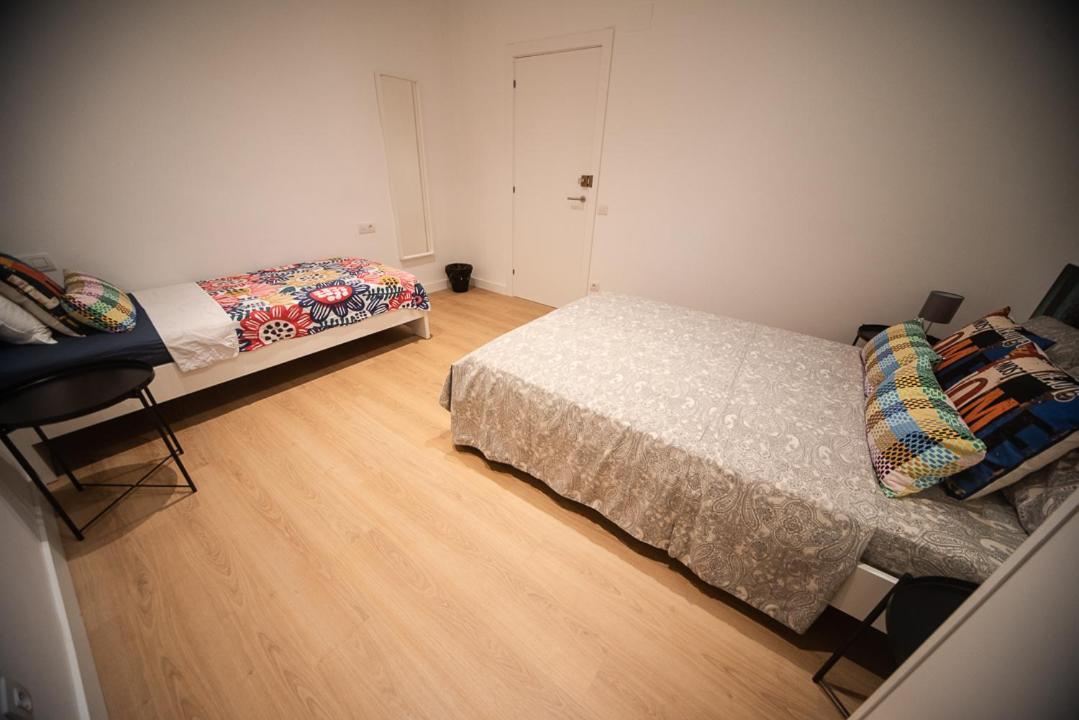 By Universitat Rooms Barcelona Kültér fotó
