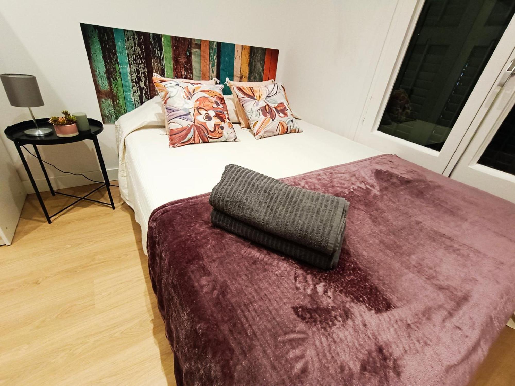 By Universitat Rooms Barcelona Kültér fotó